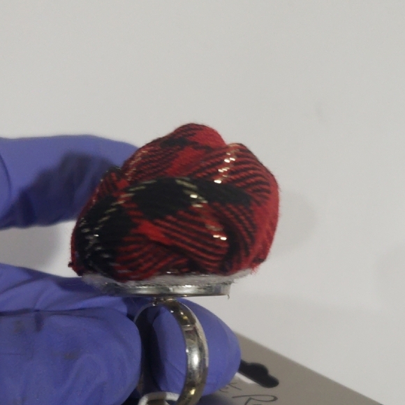 Charlotte Russe Silver tone Red & Black Ring Sized 8 - Women's Fashion Jewelry - Picture 5 of 9